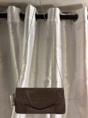 Stein Mart Champagne Gold Glitter V-Bar Clutch with Chain Strap